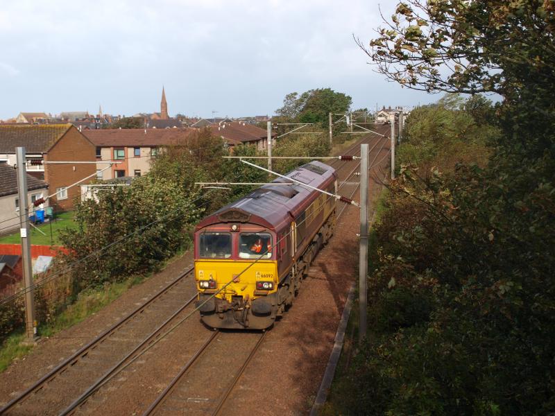 Troon - 13-09-2011: 66092 passes, light, for Ayr Falkland Yard. Photo of Troon - 13-09-2011