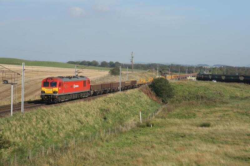 Red 92 passes Ravenstruther: DBS red on 6S51 Carlisle Yard-Mossend departmental on the sunlit afternoon of 28 September 2011 Photo of Red 92 passes Ravenstruther