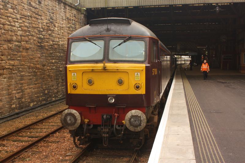 IMG_4675.JPG: 57001 has a rest in platform 4 at perth on 1H82, kingussie-dundee royal scotsman. Photo of IMG_4675.JPG