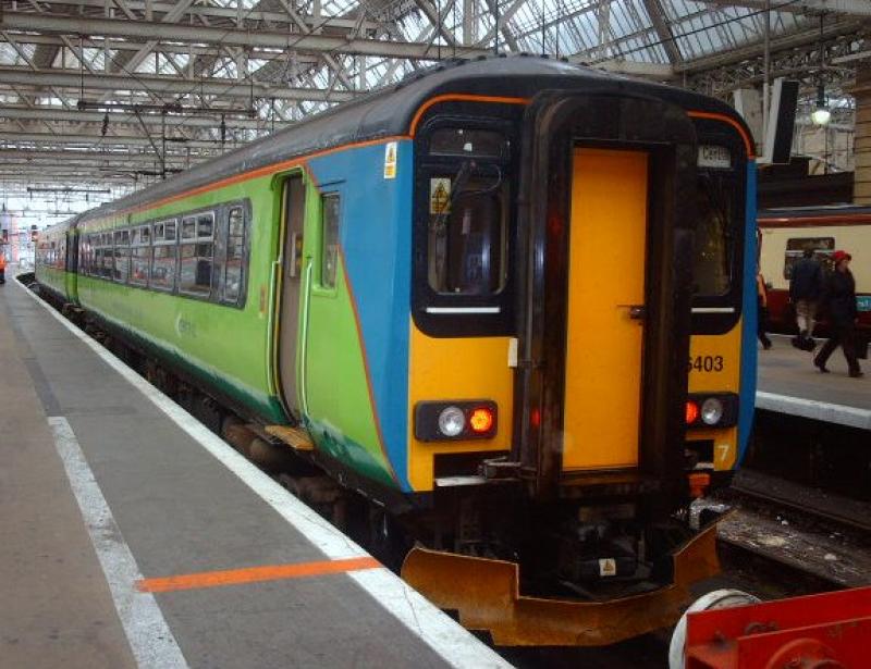 156 403: In Glasgow Central, 26th June 2007 Photo of 156 403