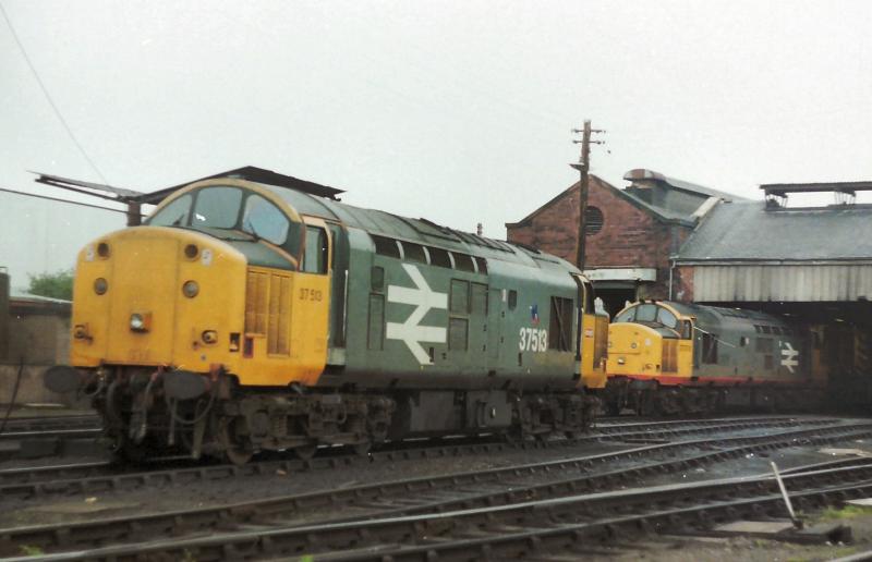 37513 & 378 stabled at Grangemouth.: 37513 & 378 stabled at Grangemouth. Photo of 37513 & 378 stabled at Grangemouth.