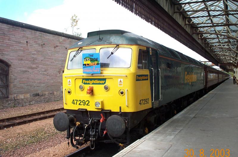 47292 Perth: Railfreight 47292 at Perth on special duties August 2003 Photo of 47292 Perth