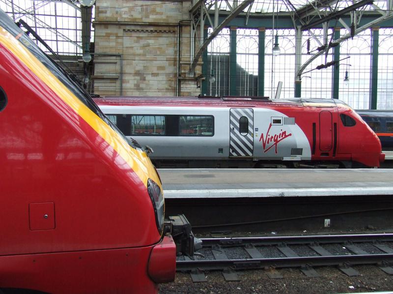 220004 & 221104 Meet at Glasgow Central: 220004 and 221104 meet up at Glasgow Central Photo of 220004 & 221104 Meet at Glasgow Central