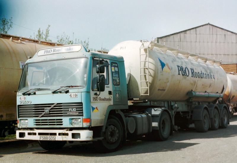 The Roadtanker used to deliver the Soda-ash to Alloa.: The Roadtanker used to deliver the Soda-ash to Alloa. Photo of The Roadtanker used to deliver the Soda-ash to Alloa.
