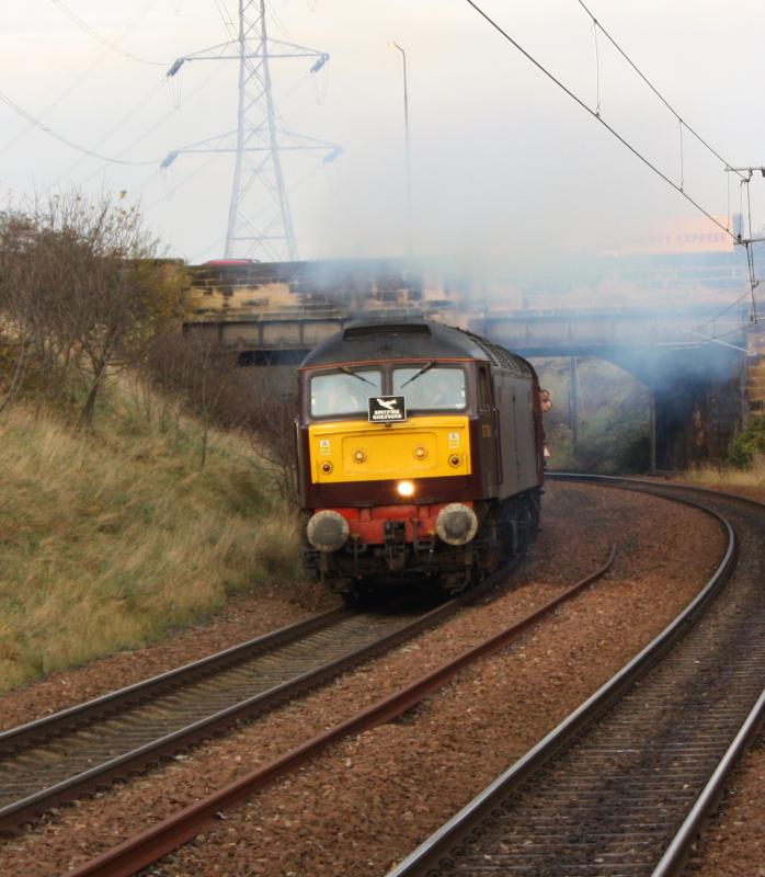 57001 clagging through brunstane.: Photo of 57001 clagging through brunstane.