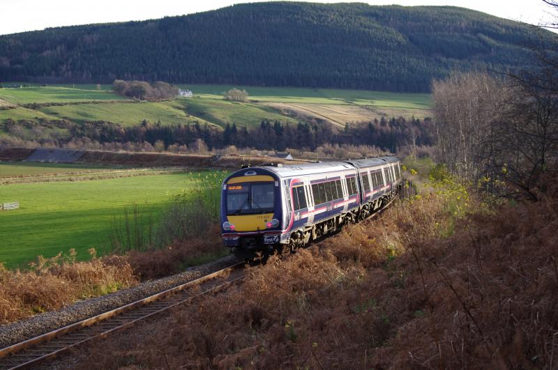 170453: 26.11.11. Inverness to Aberdeen just East of Elgin. 170453 Photo of 170453
