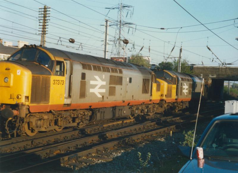 37373 & 37379 at Mossend North Jcn: 37373 & 37379 at Mossend North Jcn. Photo of 37373 & 37379 at Mossend North Jcn