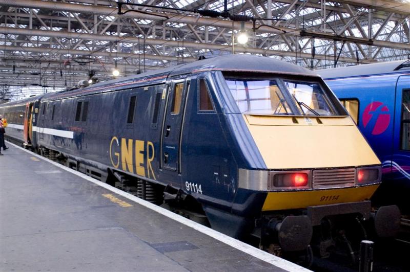 91114: Shortly after arrival in Platform 2 at Glasgow Central on 4th December Photo of 91114