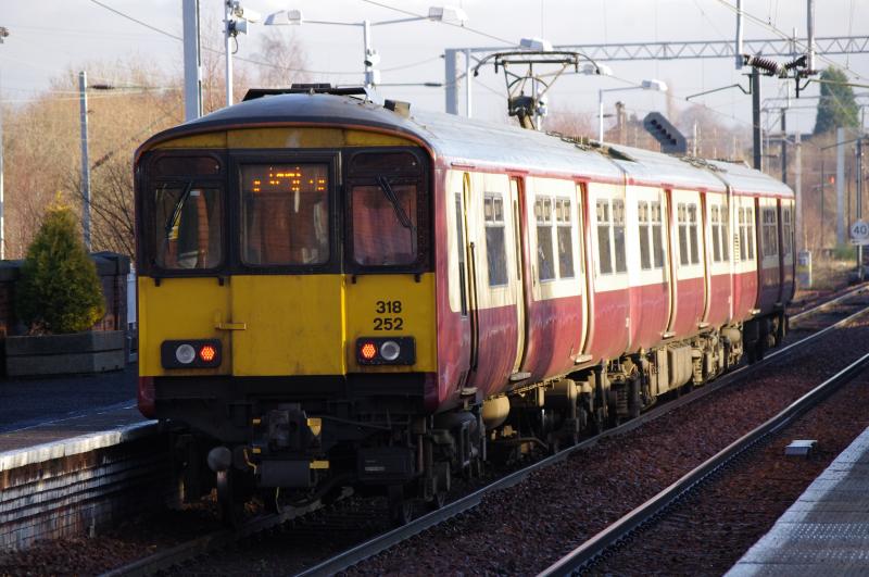 318252: 318252 departing Newton with a Lanark service. 15.12.2011. Photo of 318252
