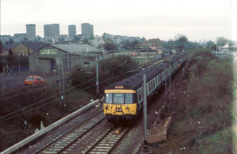 Photo of 311s at Dalmuir