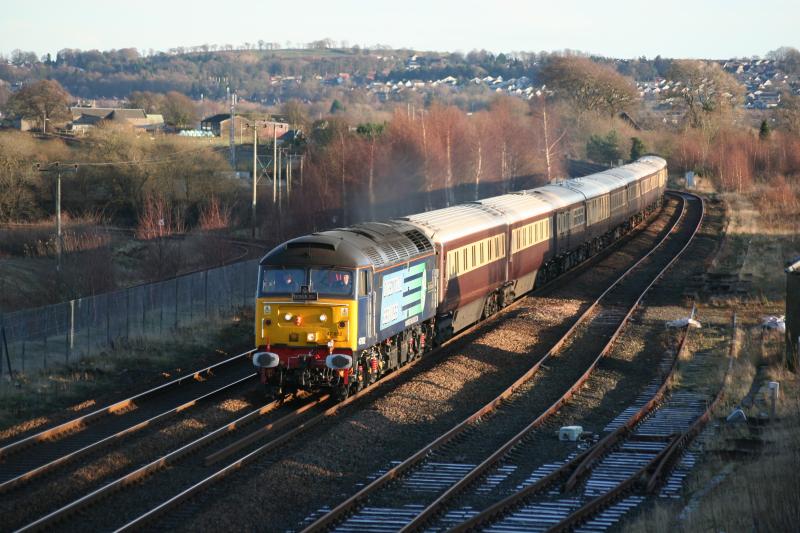 N.Belle: 47802 + 47832dor 1Z17 Northern Belle from Glasgow Cent.to Perth via Edinburgh passes Manuel jct. Photo of N.Belle