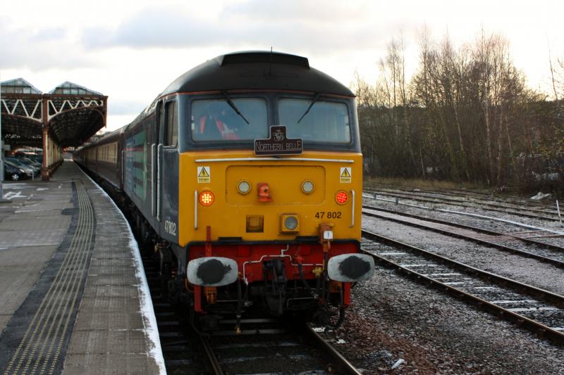 IMG_5410.JPG: 47802 on the rear of glasgow central-perth northern belle. Photo of IMG_5410.JPG