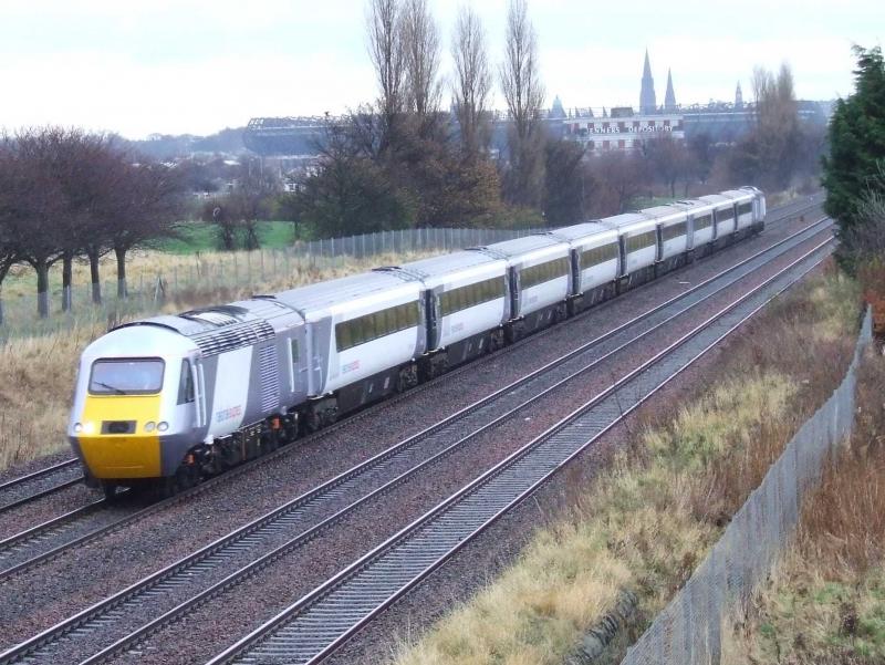 3F00 at Saughton Jct: Outgoing 3F00 Craigentinny to Craigentinny National Express East Coast liveried HST at Saughton Junction Photo of 3F00 at Saughton Jct