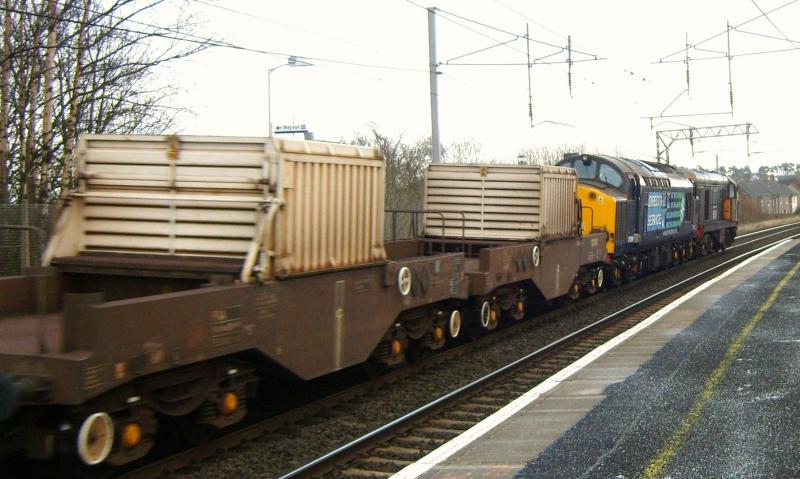 6M22 3rd February 2012: 20303 and 37069 head south through Carluke with 6M22. Photo of 6M22 3rd February 2012