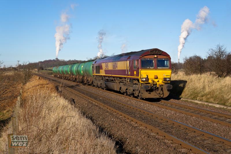 2012 Feb 06 - 66104 6Z50 Inverness-Mossend @ Plean: Photo of 2012 Feb 06 - 66104 6Z50 Inverness-Mossend @ Plean