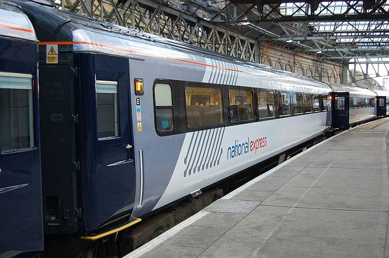 42192_NatEx_10thDec07_A.jpg: National Express Liveried 42192 Photo of 42192_NatEx_10thDec07_A.jpg