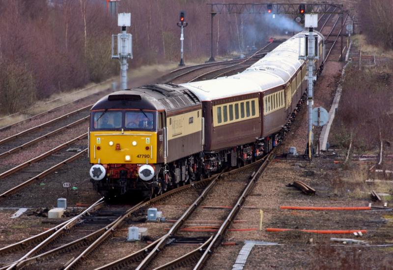 47790 1Z40: glasgow central-perth northern belle. Photo of 47790 1Z40
