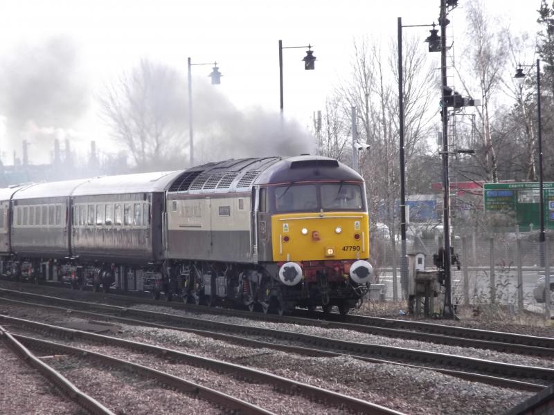 1Z40 Northern Belle at Stirling: Photo of 1Z40 Northern Belle at Stirling