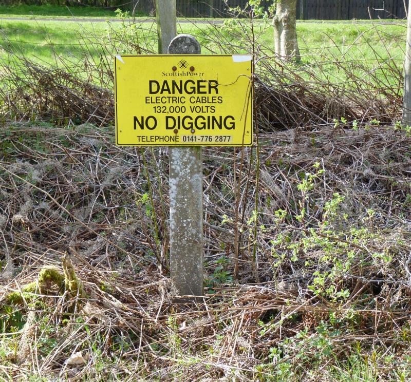 Tweedbank warning sign: A warning sign at the site of Tweedbank Station Photo of Tweedbank warning sign