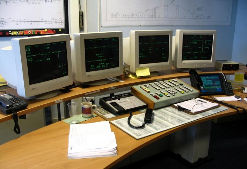RETB_Inverness.jpg: RETB workstation at Inverness Signalling Centre. August 2005 Photo of RETB_Inverness.jpg