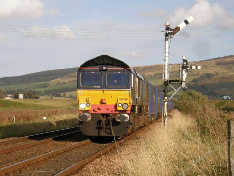 66418 : 66418 heads south on the 4D47 Photo of 66418