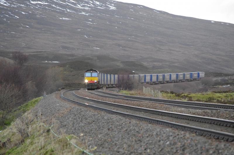 DRS 66421: DRS 66421 heading south at Drumochter Summit. 09.01.2012. Photo of DRS 66421