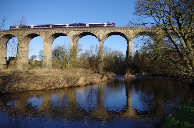 170404: 170404, Linlithgow Viaduct. 07.01.2012. Photo of 170404