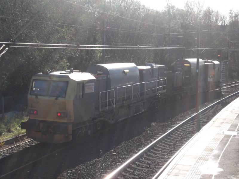 MPV at Hyndland: An MPV rests between sandite duties in the siding at Hyndland on 19th Oct 2011. It has just arrived from the Dumbarton area. Photo of MPV at Hyndland