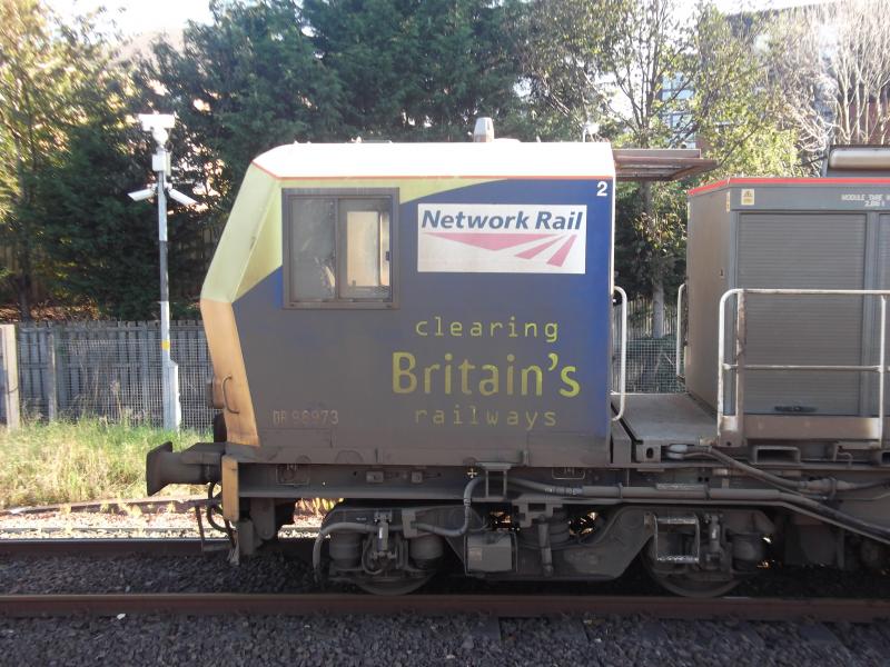 MPV : Close-up of an MPV at Hyndland. Photo of MPV