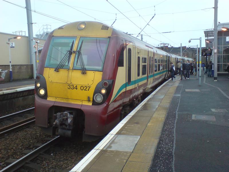 334 027 calls at Partick: 334 027 calls at Partick (26.02.12). Photo of 334 027 calls at Partick
