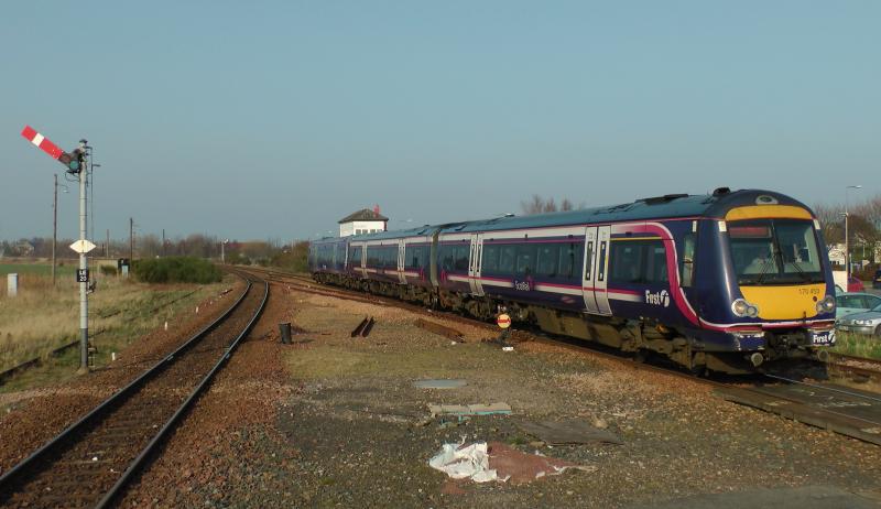 Photo of Hybrid 170453/425 Leuchars 25/03/2012