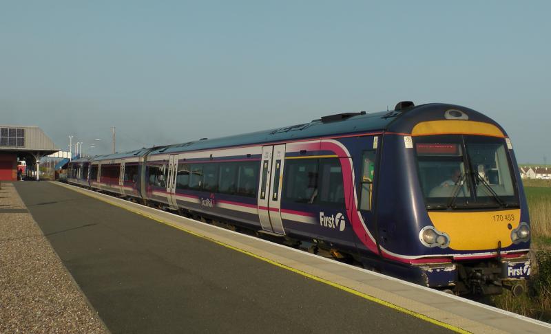 Hybrid 170453/425 Leuchars 25/03/2012: Photo of Hybrid 170453/425 Leuchars 25/03/2012