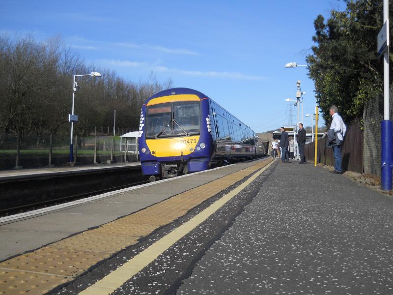 170471: 170471 is seen arriving at Croy Photo of 170471