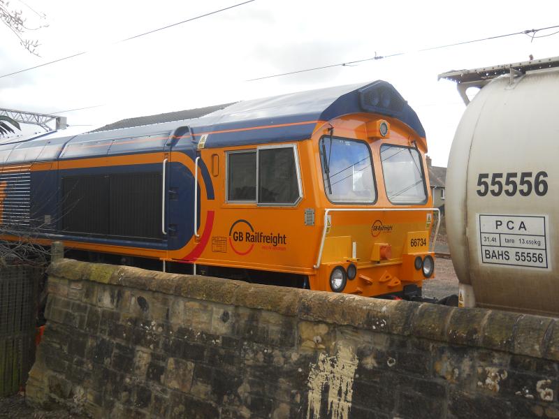 66734: 66734 sits at the Coatbridge loop Photo of 66734