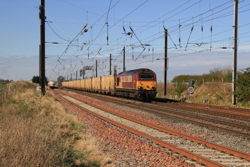 6B45: 67016 on 6B45 10.25 Powderhall to Oxwellmains passing through Drem loops on 05/04/2012 Photo of 6B45