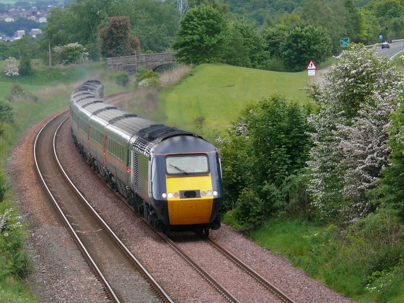 luncarty 125.JPG: 1200 Kings Cross to Inverness passing Luncarty. Oct 2007 Photo of luncarty 125.JPG