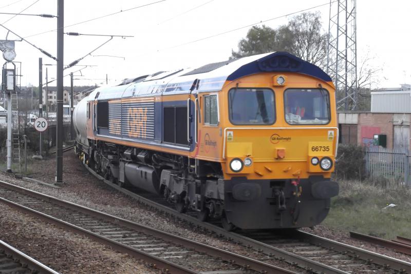 66735 at Slateford: Hauling 6S45 North Blyth - Fort William. 21-04-12 Photo of 66735 at Slateford