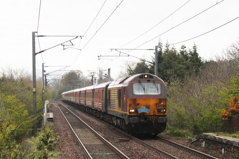 Scruffy Leader: Clarty 67027 leads the Waverley Express towards Cnoc an Righ on its way back to Shrewsbury on 21 April 2012. Photo of Scruffy Leader