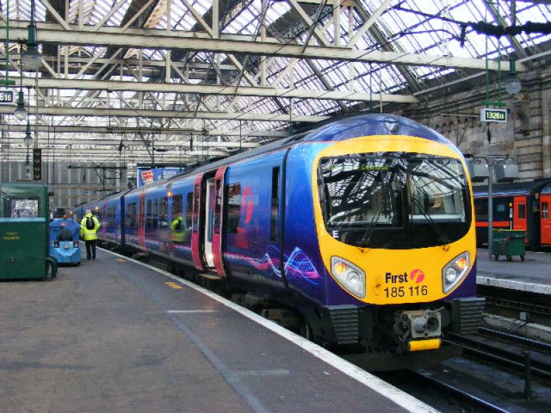 185116 at Glasgow Central: Photo of 185116 at Glasgow Central