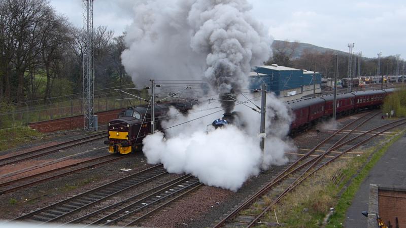 GB V 20/4/12: Scots Guardsman at Portobello East with 37 685 behind waiting to move onto the rear to haul the train up to Waverley Photo of GB V 20/4/12