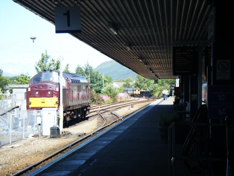 37685 Loch Arkaig Stabled At Fort William last summer .: Photo of 37685 Loch Arkaig Stabled At Fort William last summer .