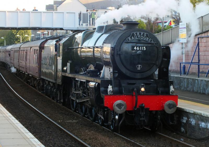 Scots Guardsman, Inverkeithing: Scots Guardsman hauling SRPS 'Forth Circle' arriving Inverkeithing at end of run. Photo of Scots Guardsman, Inverkeithing