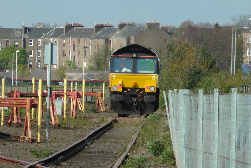 Photo of 66847 6Z46 Linkswood tanks Dundee Yard R/R