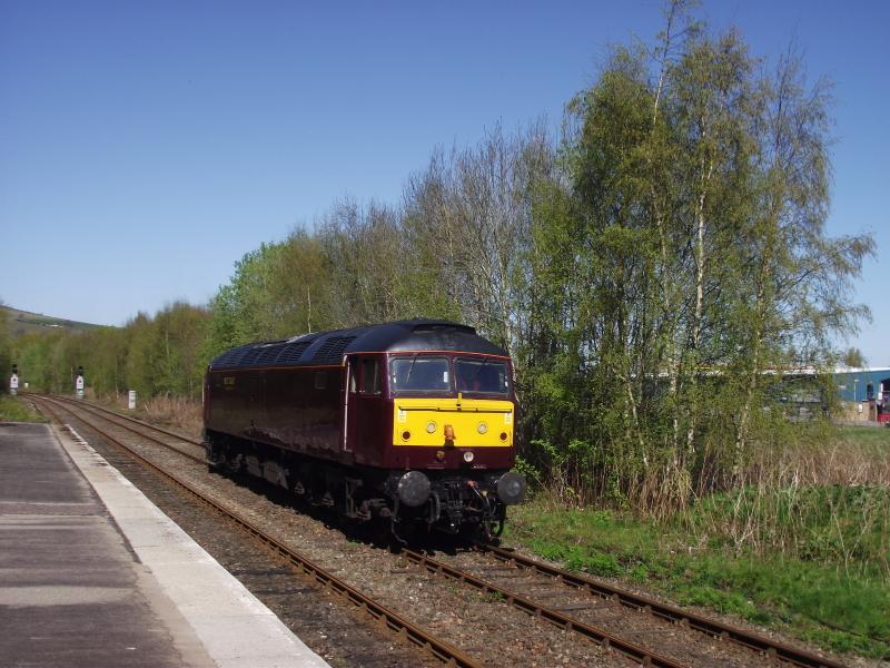 47 237 at Dingwall 01st My 2012: Having returned from Invergordon, a pristine 47237 runs-round at Dingwall, prior to departure with 1H80, the 10:00 Keith - Kyle 'Royal Scotsman'. Photo of 47 237 at Dingwall 01st My 2012