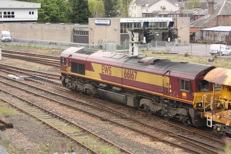 IMG_6476.JPG: 66167 on the rear of 6K16 mossend-walnut grove (perth) on sunday 13th may 2012. Photo of IMG_6476.JPG
