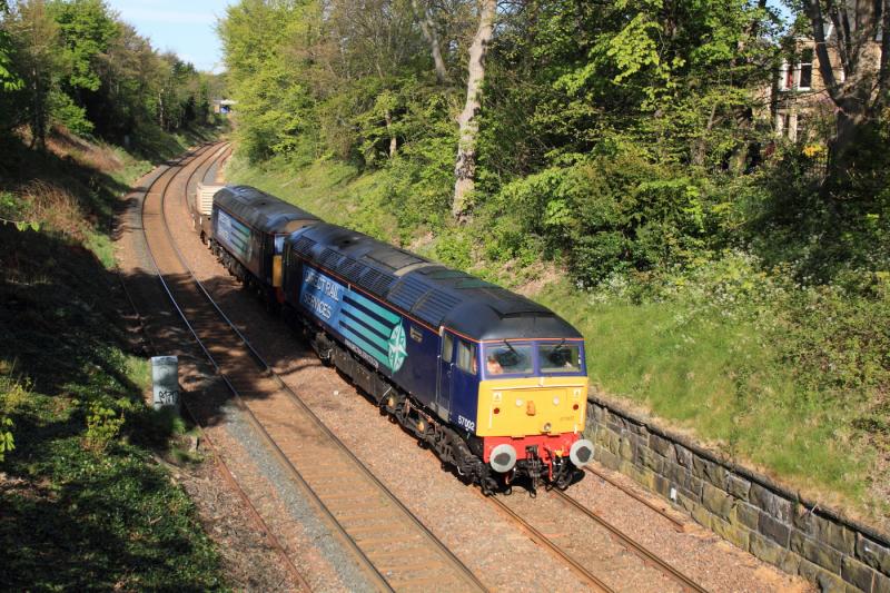 6S43 approaching Braid Road: 57002 + 57011 on 6S43 06.43 Carlisle to Torness approaching Braid Road on 16/05/2012 Photo of 6S43 approaching Braid Road
