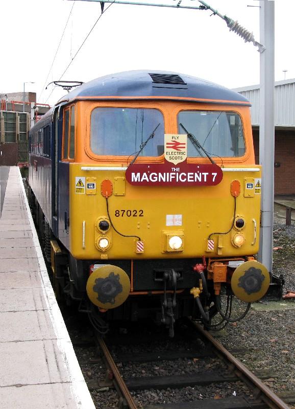 Almost: The headboard that was to have arrived in Glasgow. Photo of Almost