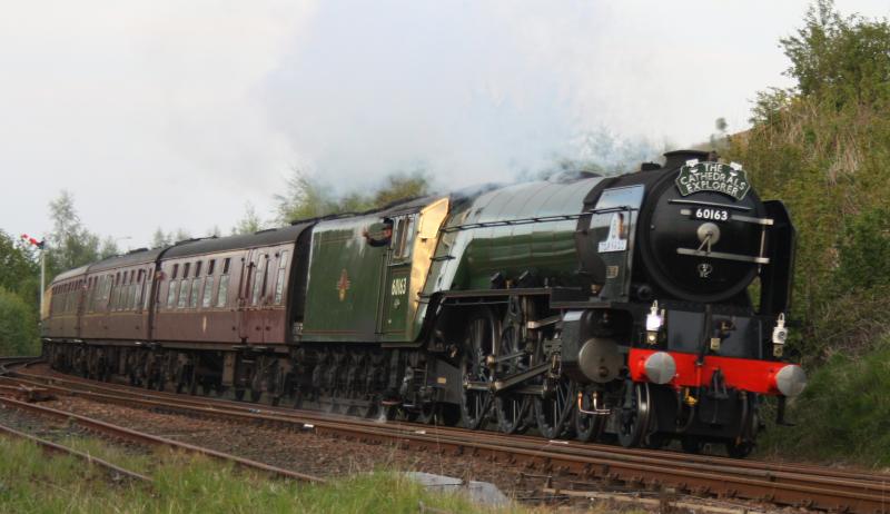 Thumbs up : Thumbs up as Tornado crosses with a Dundee bound local through Cupar. Photo of Thumbs up