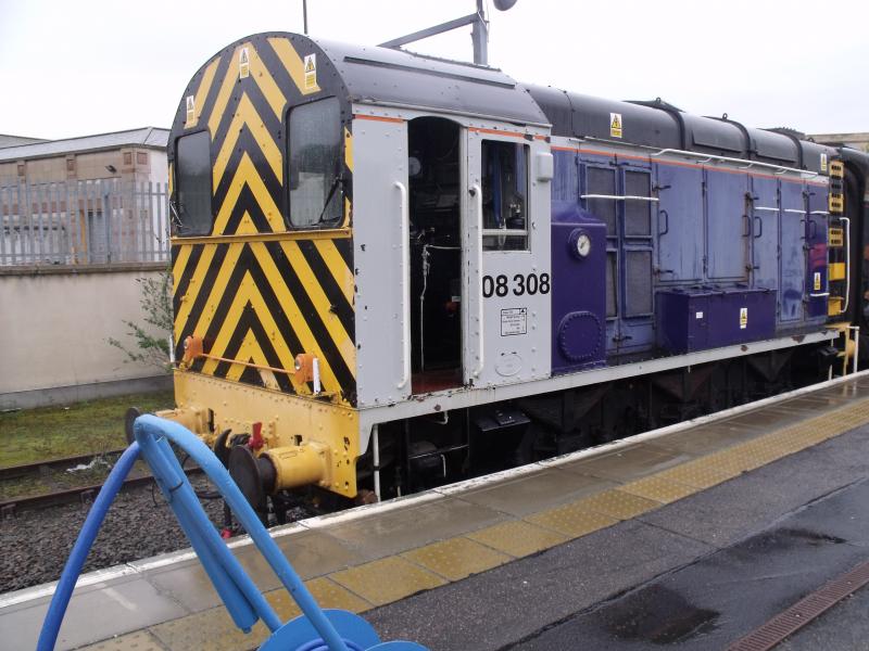 08308: 08308 shunter in Inverness. Photo of 08308