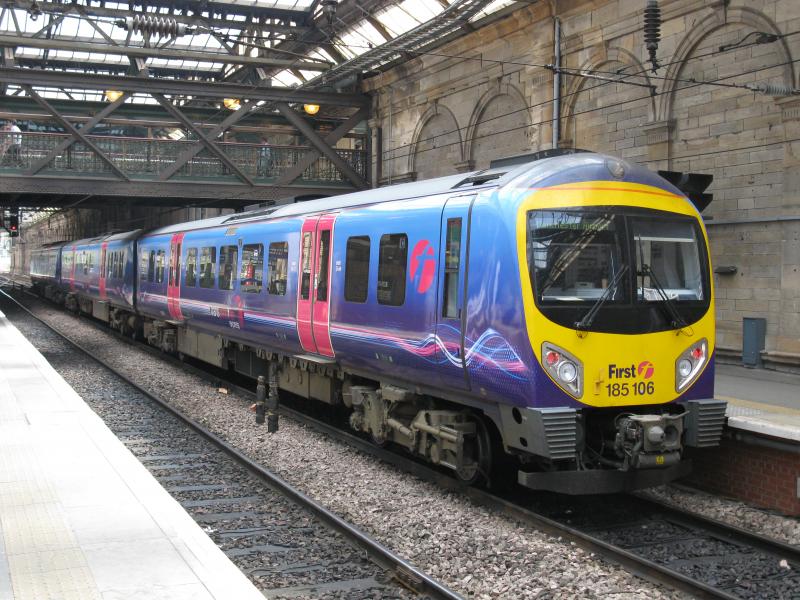Class 185: Class 185 at Edinburgh Waverley in First Transpennine Express livery. Photo of Class 185
